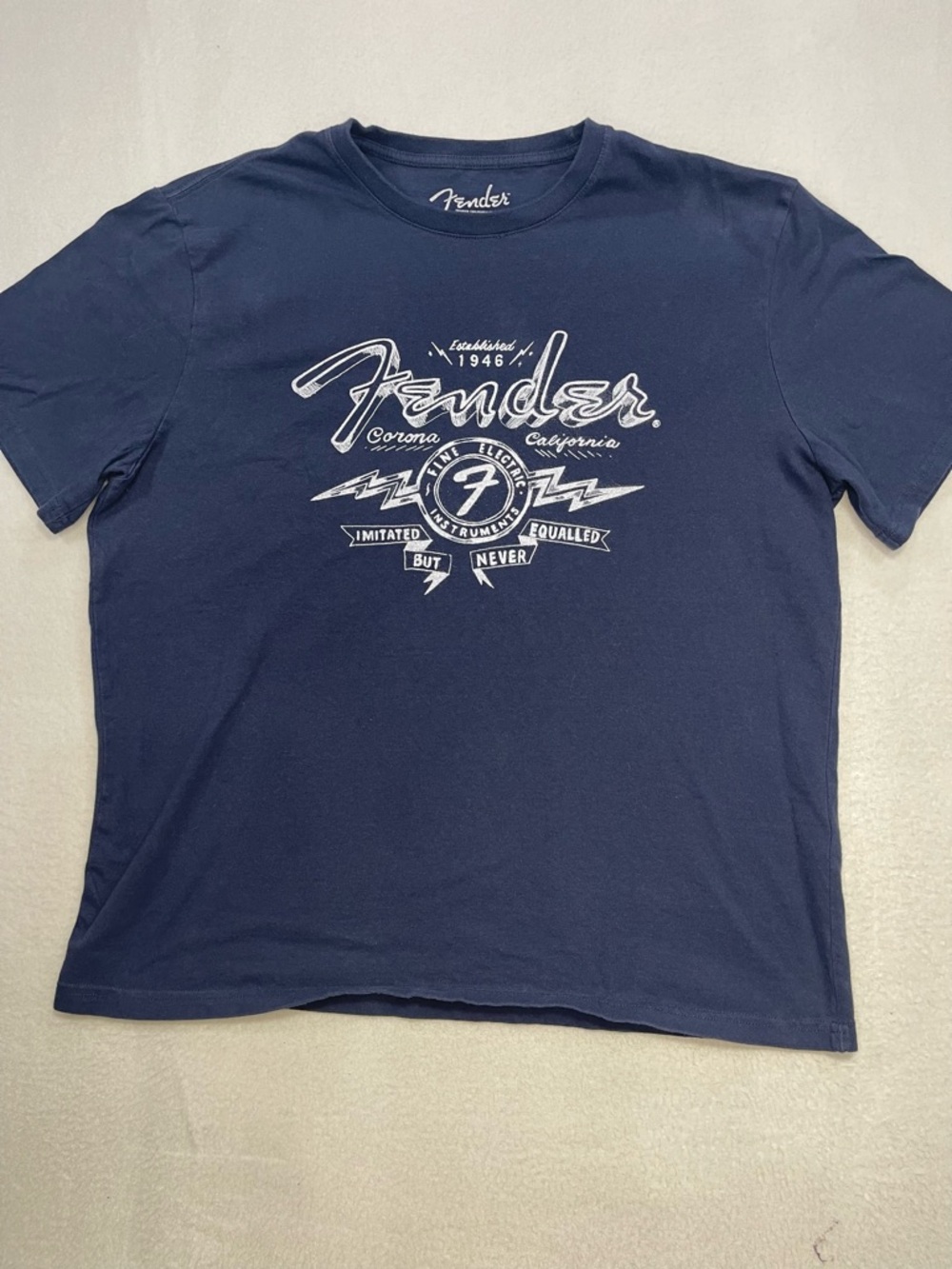 Fender Graphic Tee Large Navy Blue Lucky Brand Guitar Logo T-Shirt